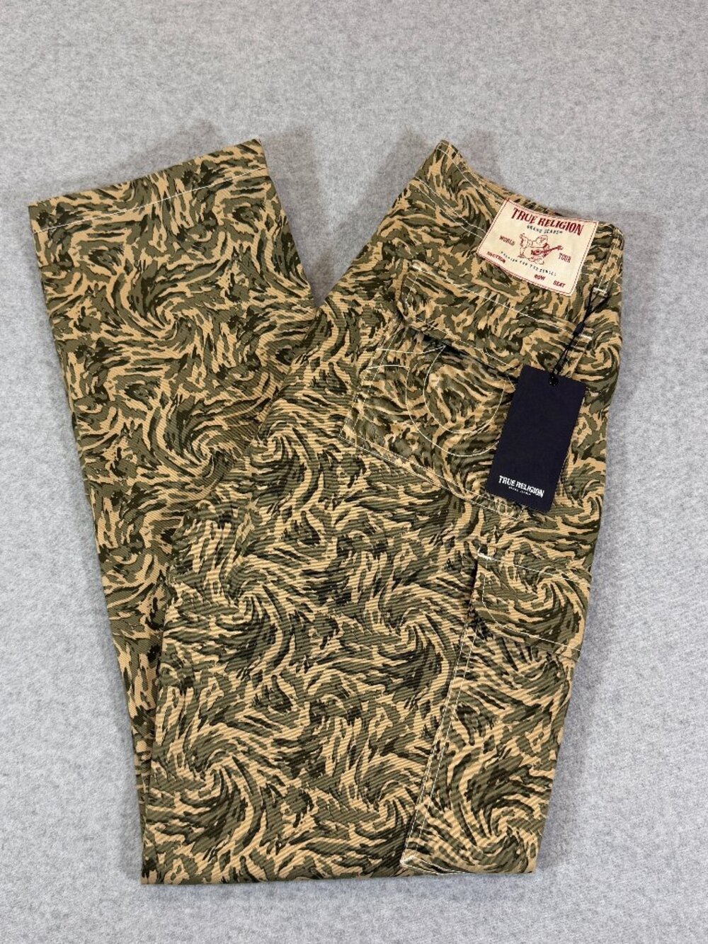 True Religion Men Abstract Camo SN Cargo Pants 30x32 Green 701122 NWT
